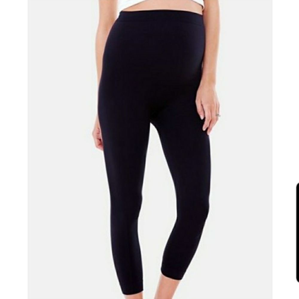 INGRID & ISABEL MATERNITY Seamless Leggings 1 M
